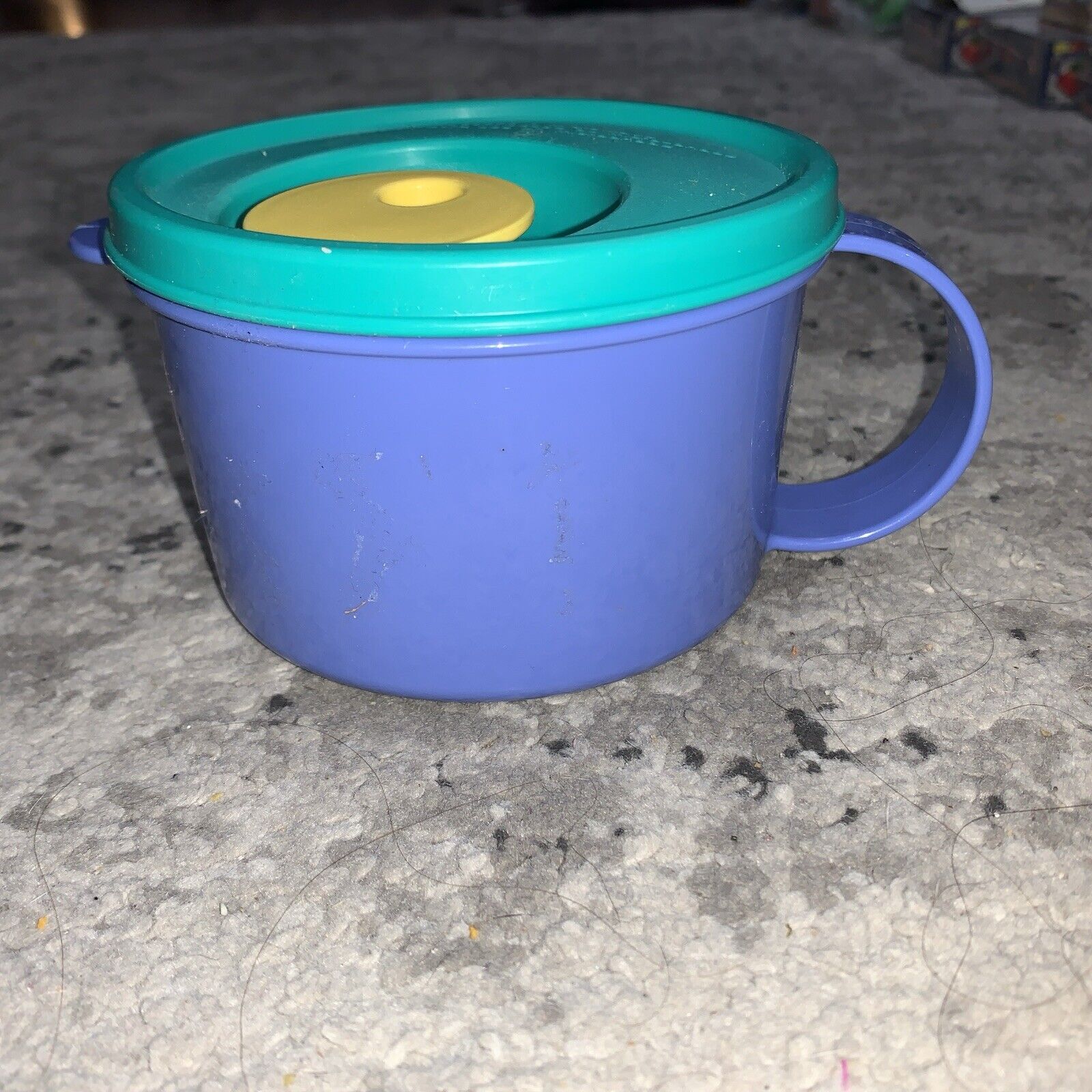 Tupperware Crystal Wave Soup Mug Microwave 16 oz. Blue #3155, Green Yellow Seal