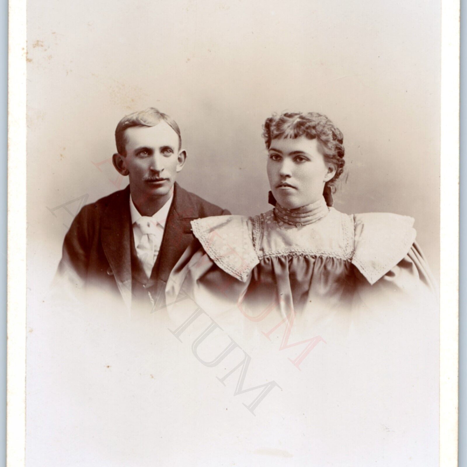 c1880s Rockford, IL Man & Pretty Woman Cabinet Card Photo McPherson Illinois B22