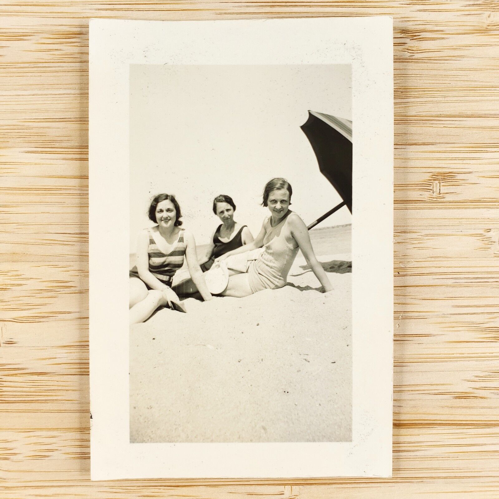 Martha's Vineyard Haven Girls Photo 1930s Bathing Beauties Swimming BeachC2934