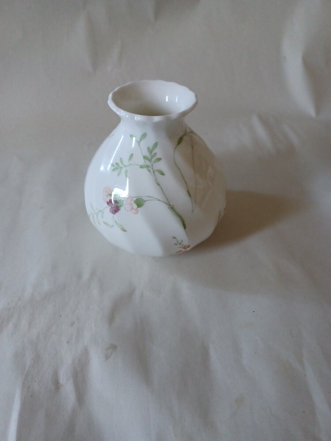 Vintage Wedgwood Campion Vase Bone China 3 1/4