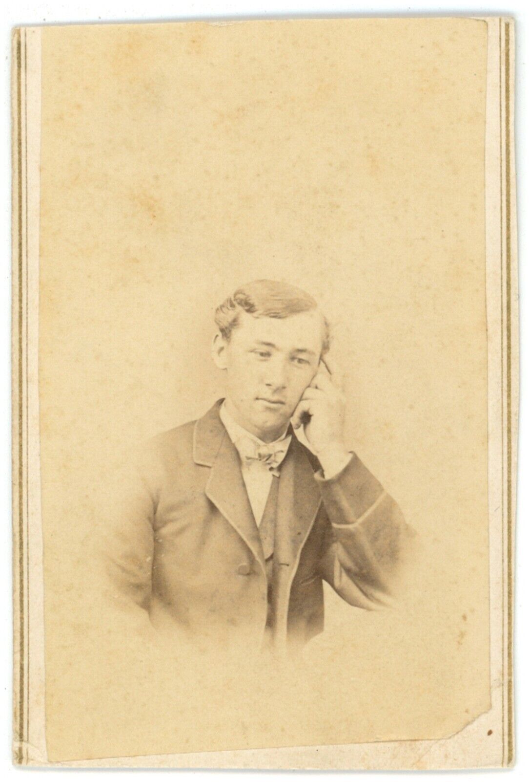 CIRCA 1880'S Trimmed CDV Handsome Thoughtful Young Man Jas. B. Gross Dayton OH