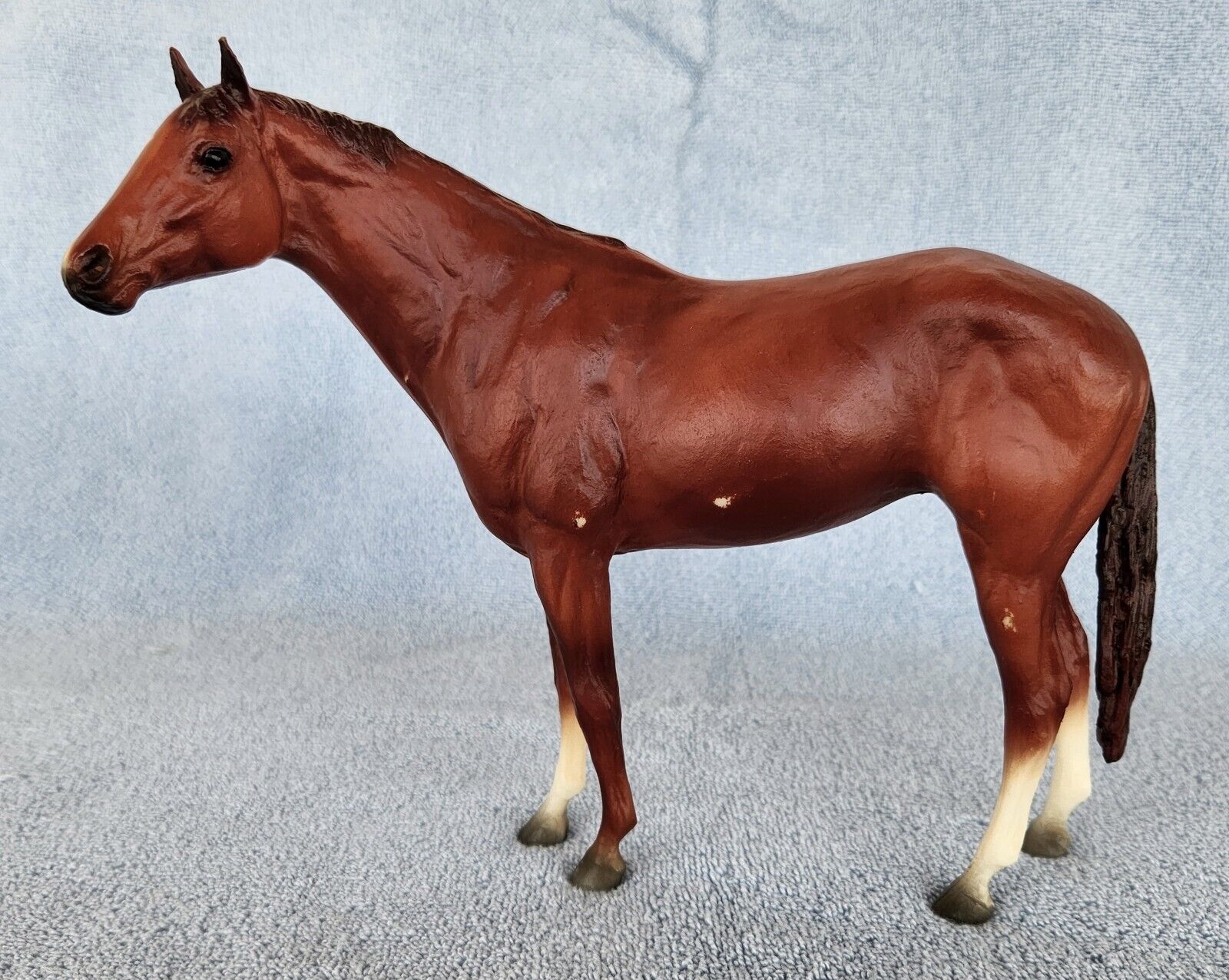 Breyer 1987-1995 Artist Series Secretariat, Famous Race Horse. #435.