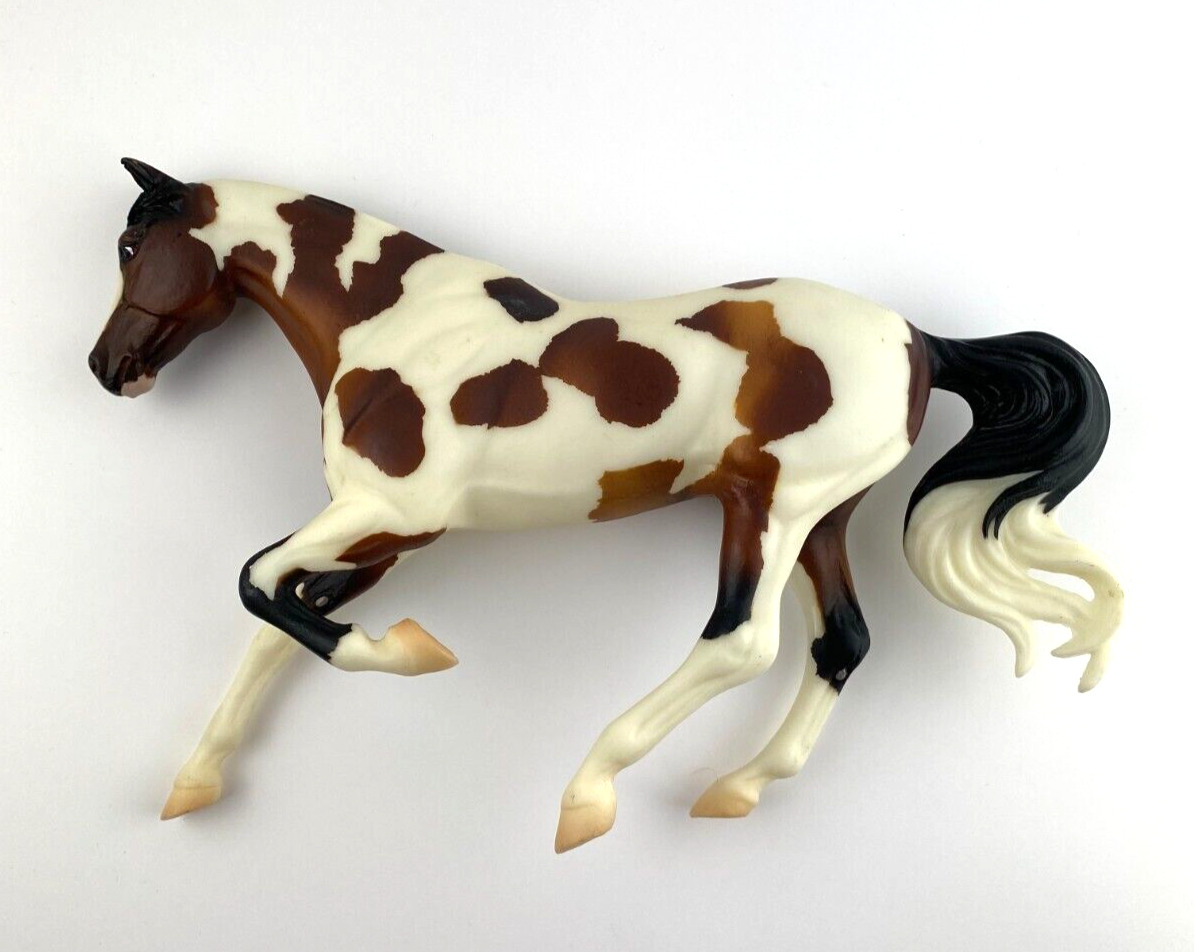 Breyer Reeves Traditional Pinto Sports Horse #1705 - Has Marks