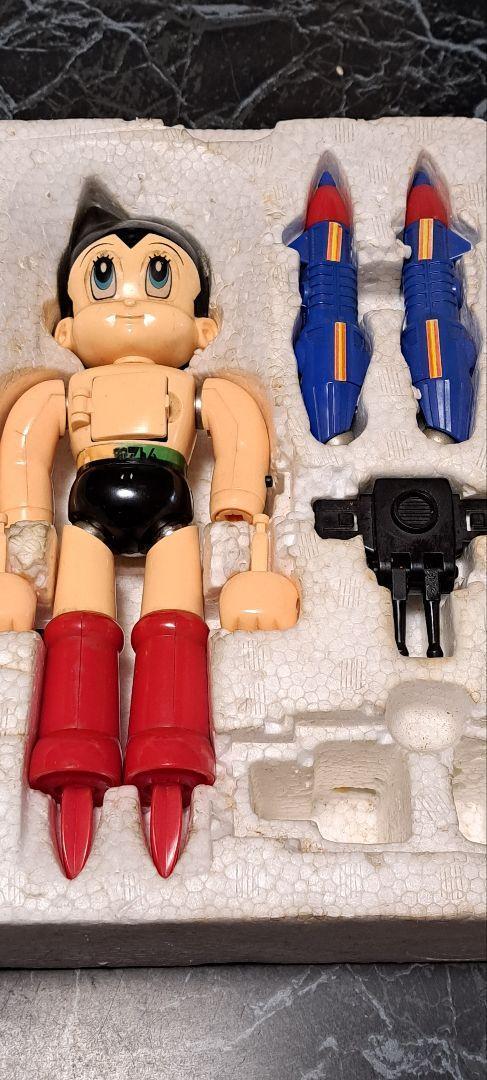 Takara MagneRobot Astro Boy/ without box and sticker
