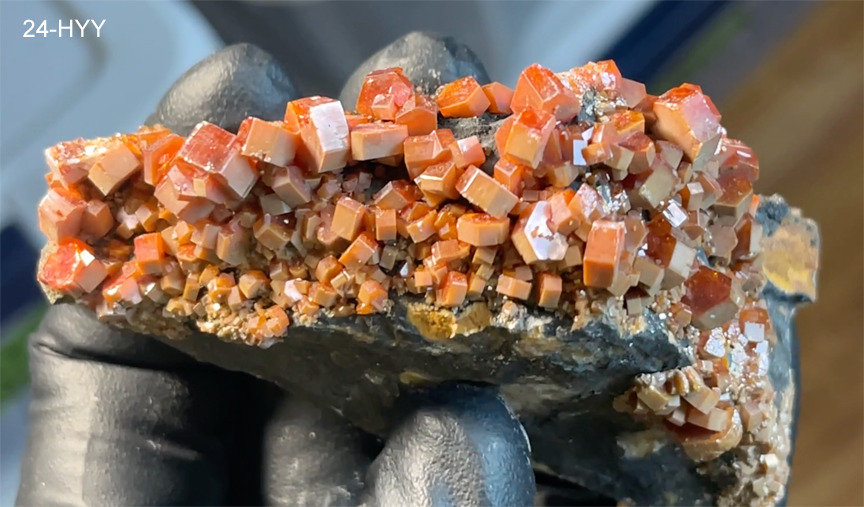 Vanadanite Arizona Museum Grade BIG Crystals Specimen 160g. MUST SEE VIDEO