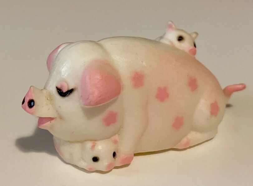 Vintage Pink Stars Spotted Momma PIG W/Three Babies 2”L Farm Animals