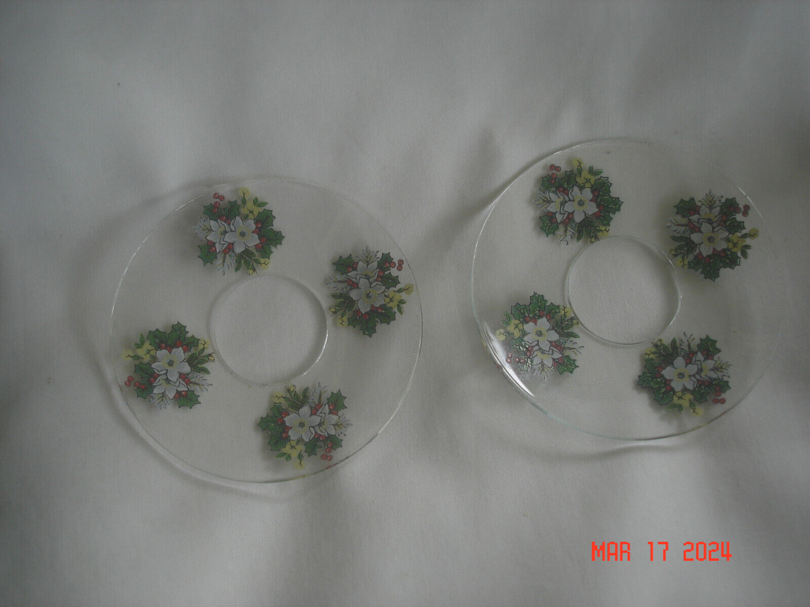 PRETTY PAIR Vtg. GLASS CANDLE BOBECHES / CANDLE WAX CATCHERS Holly & Flowers