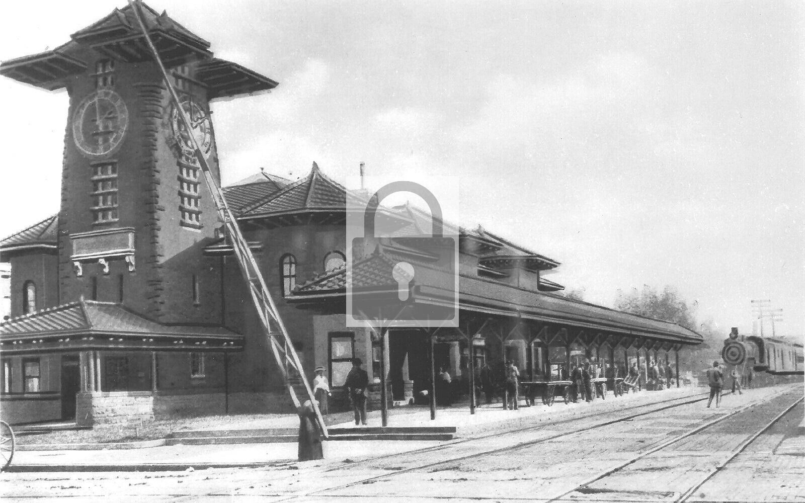 Toledo & Ohio Central Railroad Train Station OH Reprint Postcard