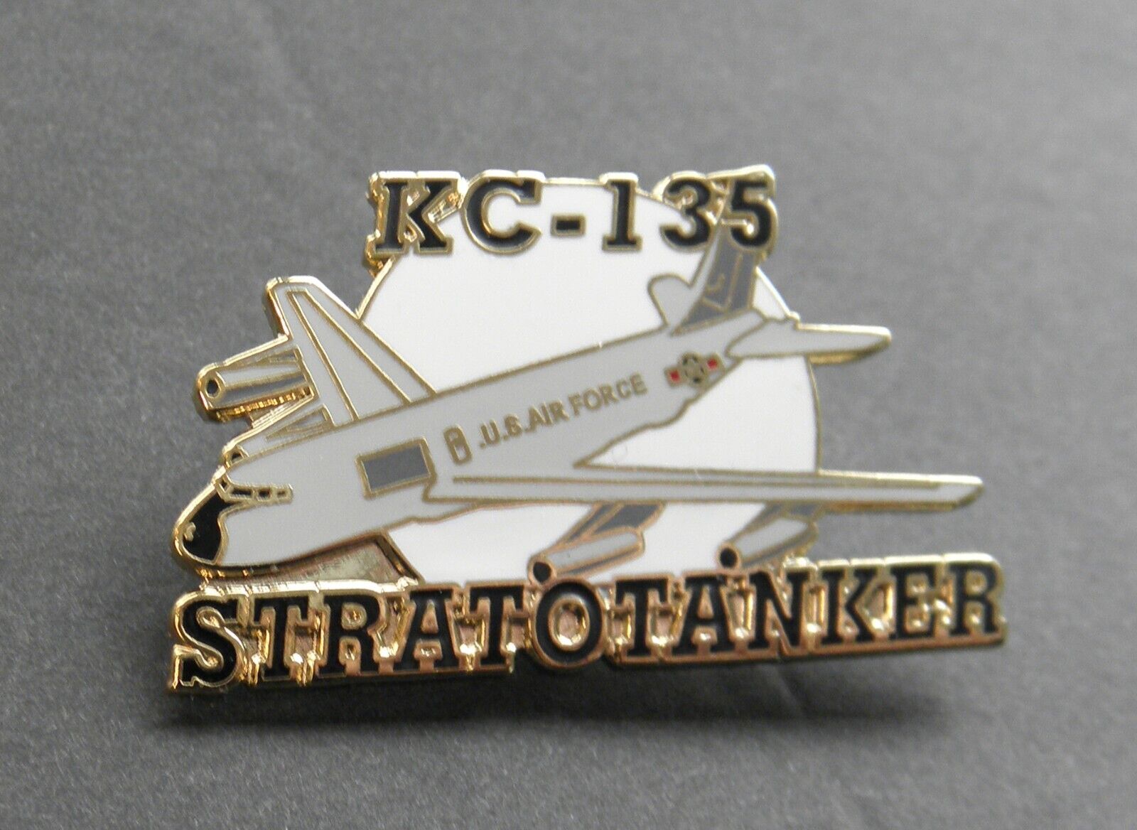 AIR FORCE STRATOTANKER KC-135 ENAMEL LAPEL PIN BADGE 1.5 x 1 INCHES USAF