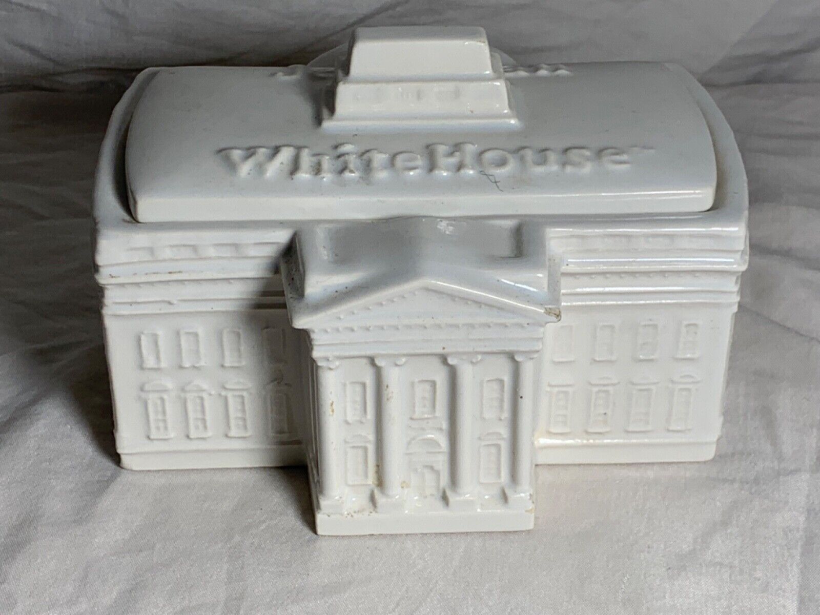 Vintage Ceramic Jellybean White House Candy Jar Ronald Reagan 1981 5”x 5”x 2.5”
