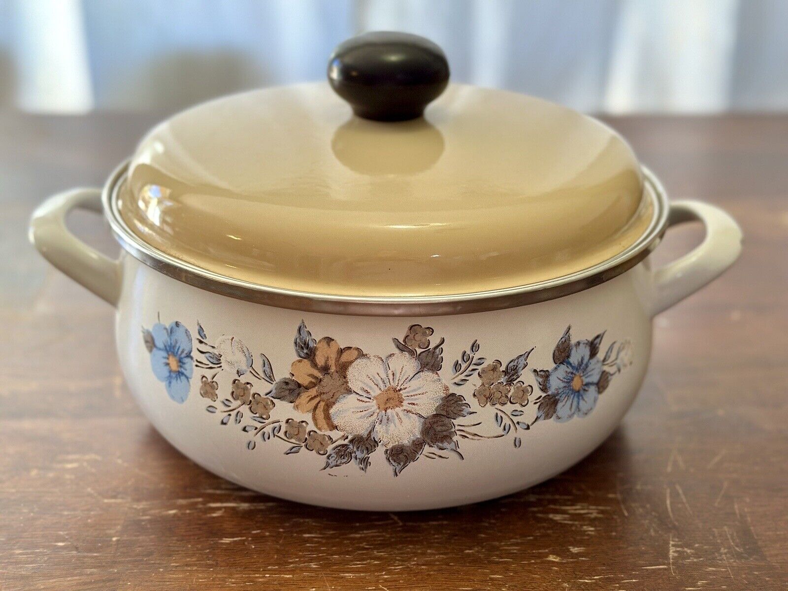 Vintage Crowning Touch Enamalware Spring Bouquet 10in Cooking Pot
