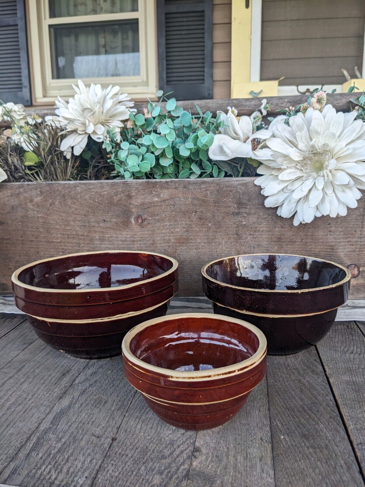 Vintage Primitive Stoneware Miscellaneous 3 Piece Set Mixing Bowls