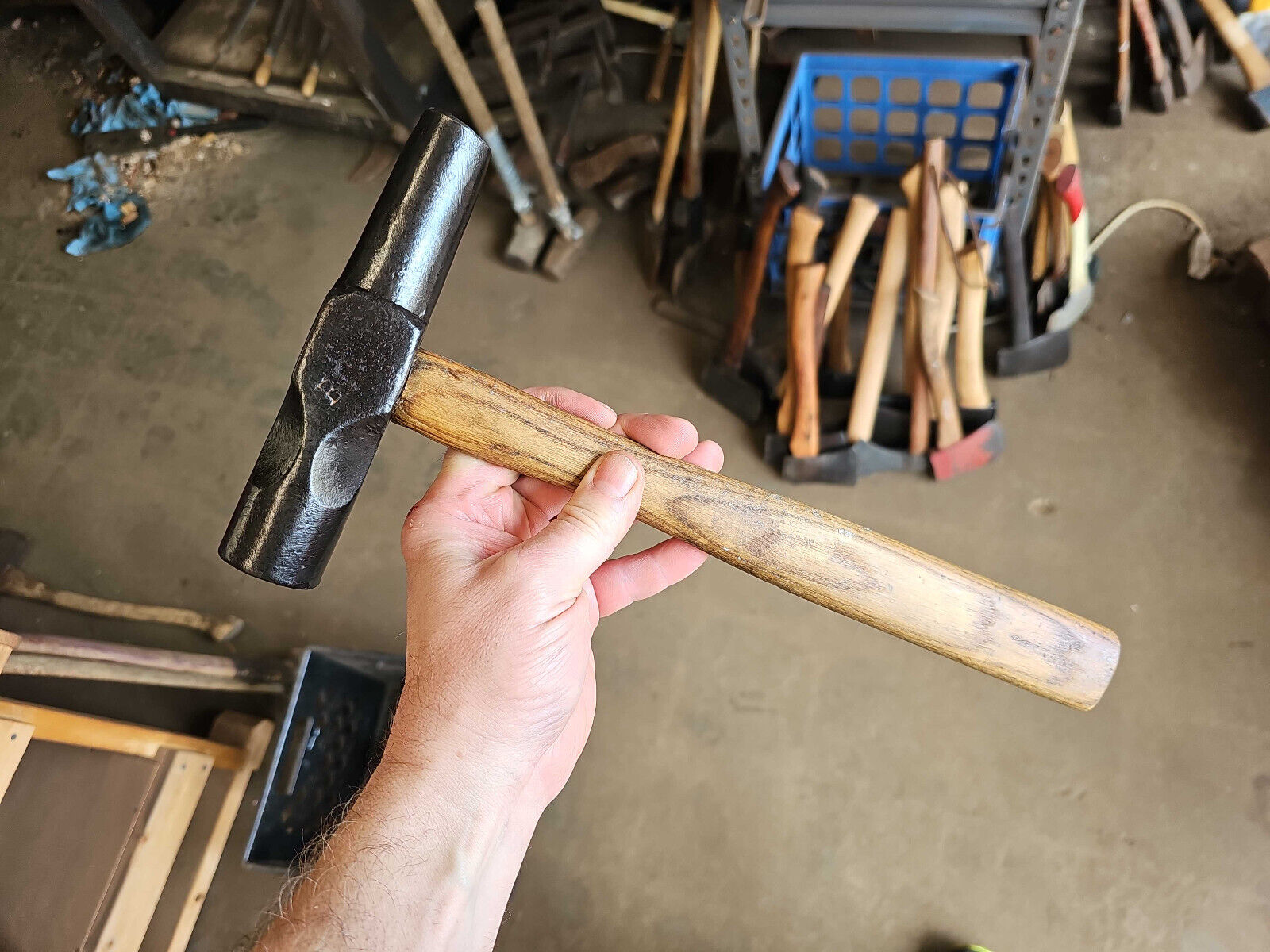 antique blacksmith hammer 3lb 14.25\