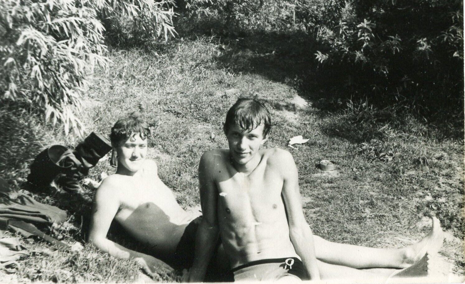 Shirtless Handsome young men couple bulge beach trunks gay vtg photo