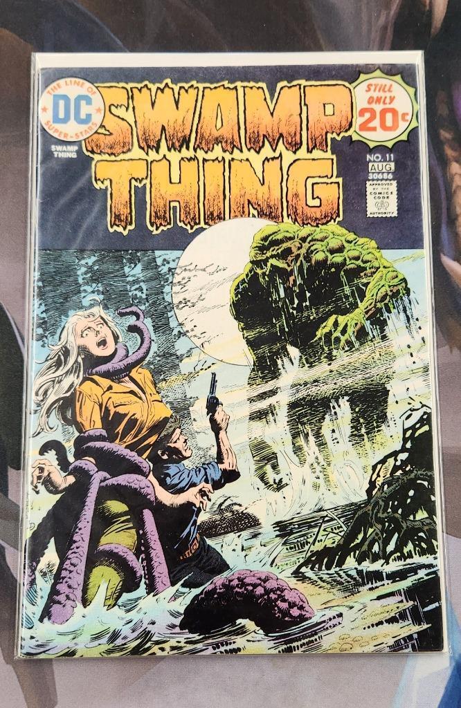 DC Comics: Swamp Thing #11: Fine/Very Fine Condition