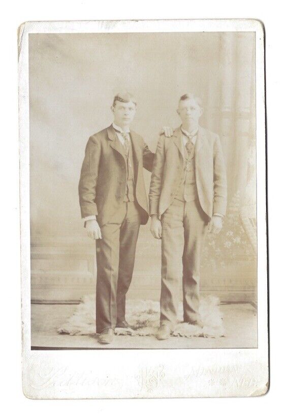 c1880s Well Dressed Young Men Suits Gay Interest Minden Nebraska NE Cabinet Card