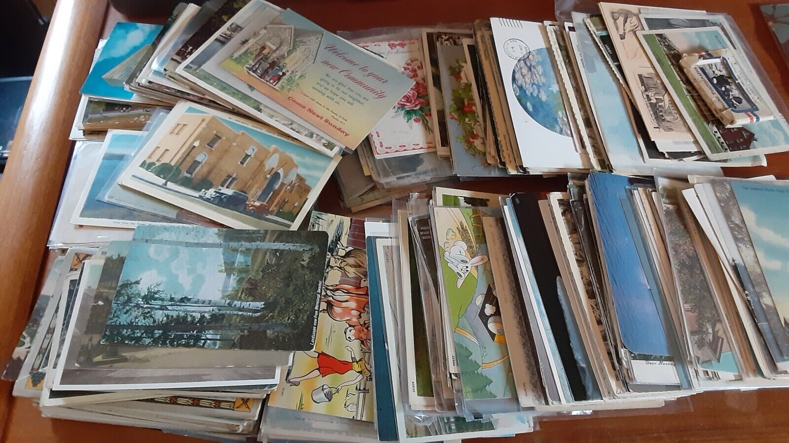 Miscellaneous Lot of 500+ Postcards