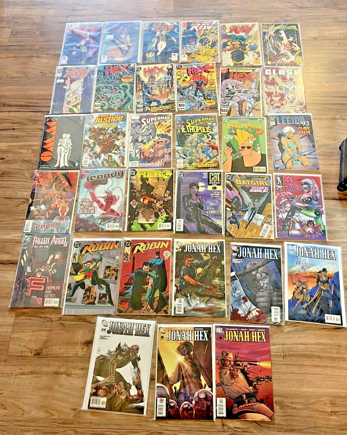 HUGE PREMIUM 33 COMIC BOOK LOT-ALL DC-  ALL BAGGED AND BOARDED