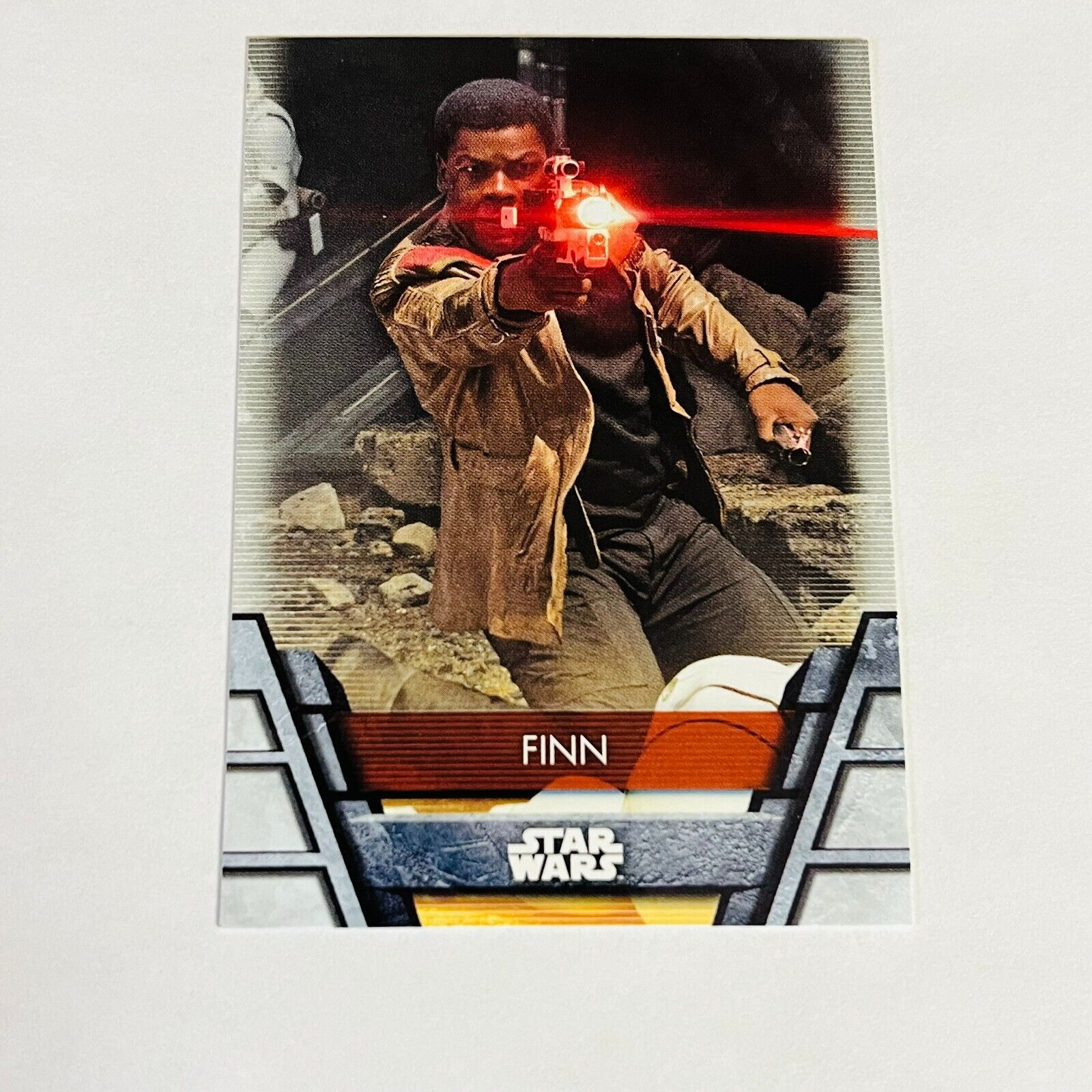 2020 Topps Star Wars Holocron Base Card Res-2 Finn