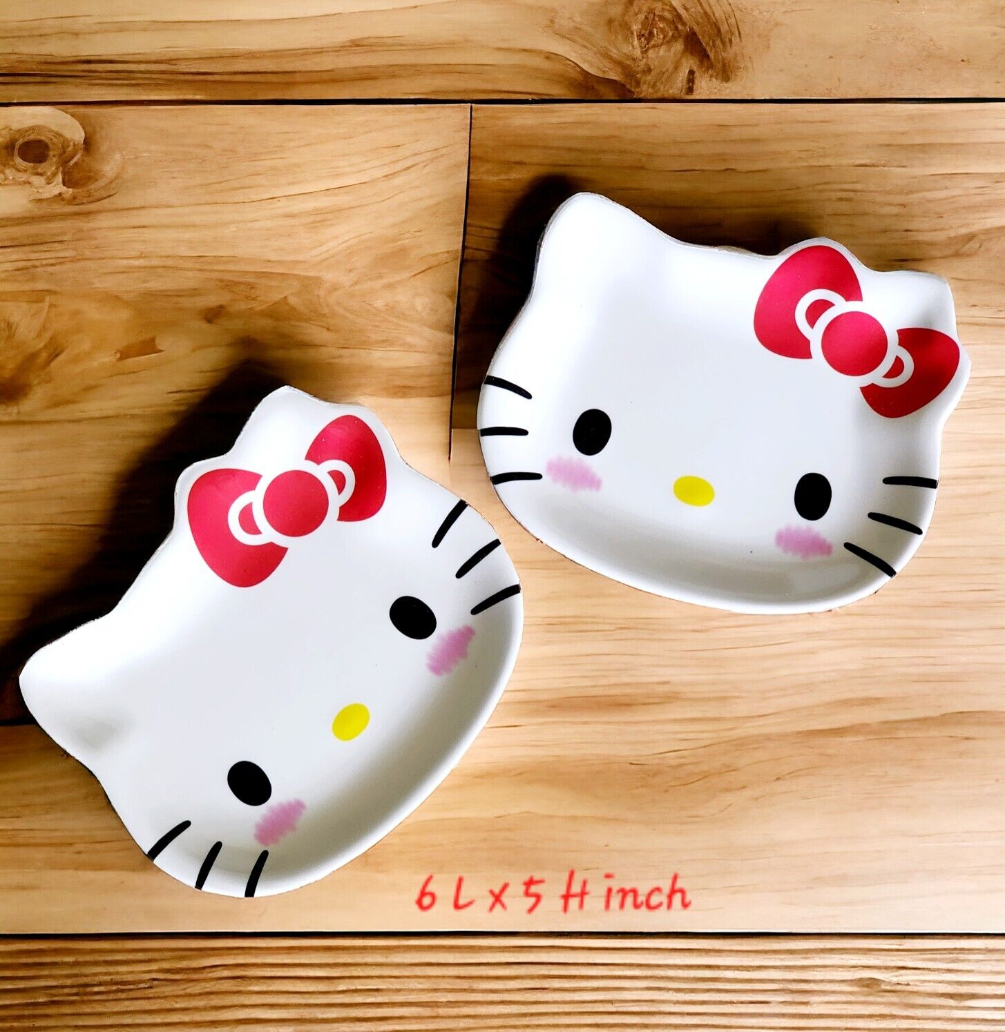 2 x Lovely Cartoon Hello Kitty  Plastic Snacks Plate, Great For Kids
