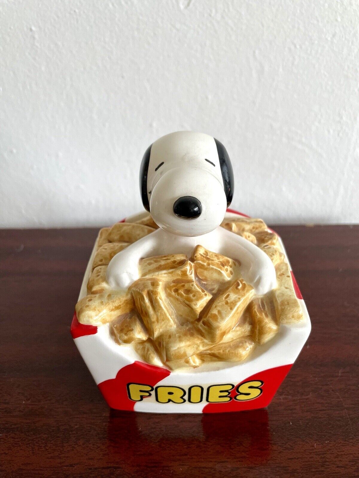 Rare Vintage 1966 Ceramic Peanuts Snoopy Fries Bank Great Condition