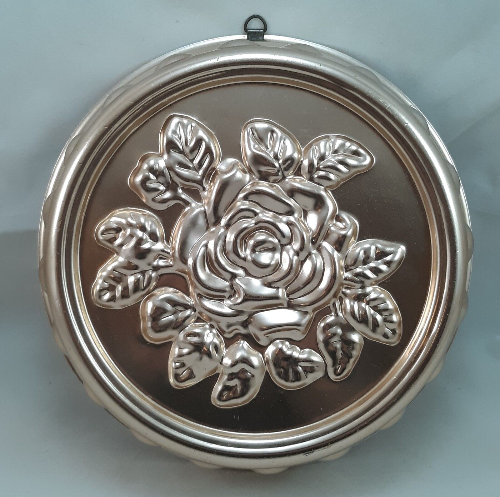 Vintage Copper Colored Aluminum Round Rose Floral Mold Pan
