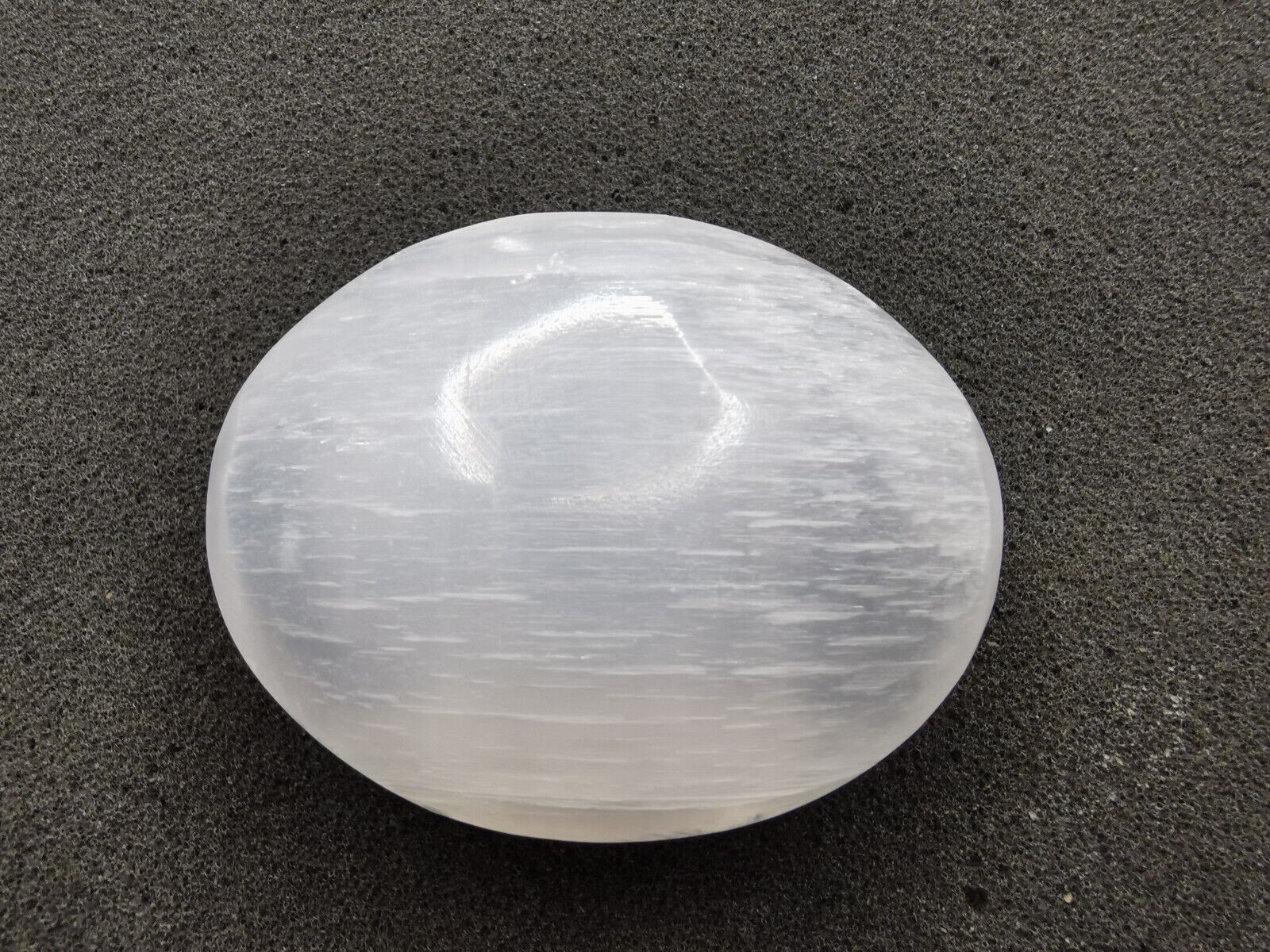 Selenite palm stone - Individual piece - Great gift for collectors