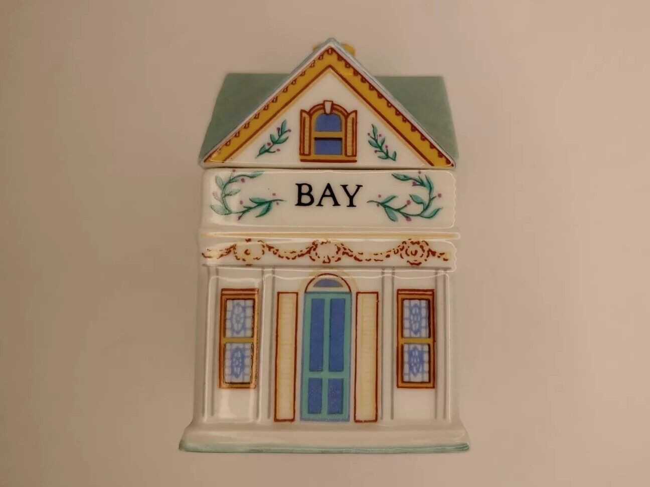1989 The Lenox Spice Village House Bay Porcelain Container Kitchen Pantry