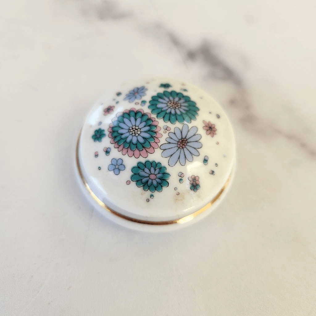 Goudeville Limoges French porcelain ring trinket storage box round miniature
