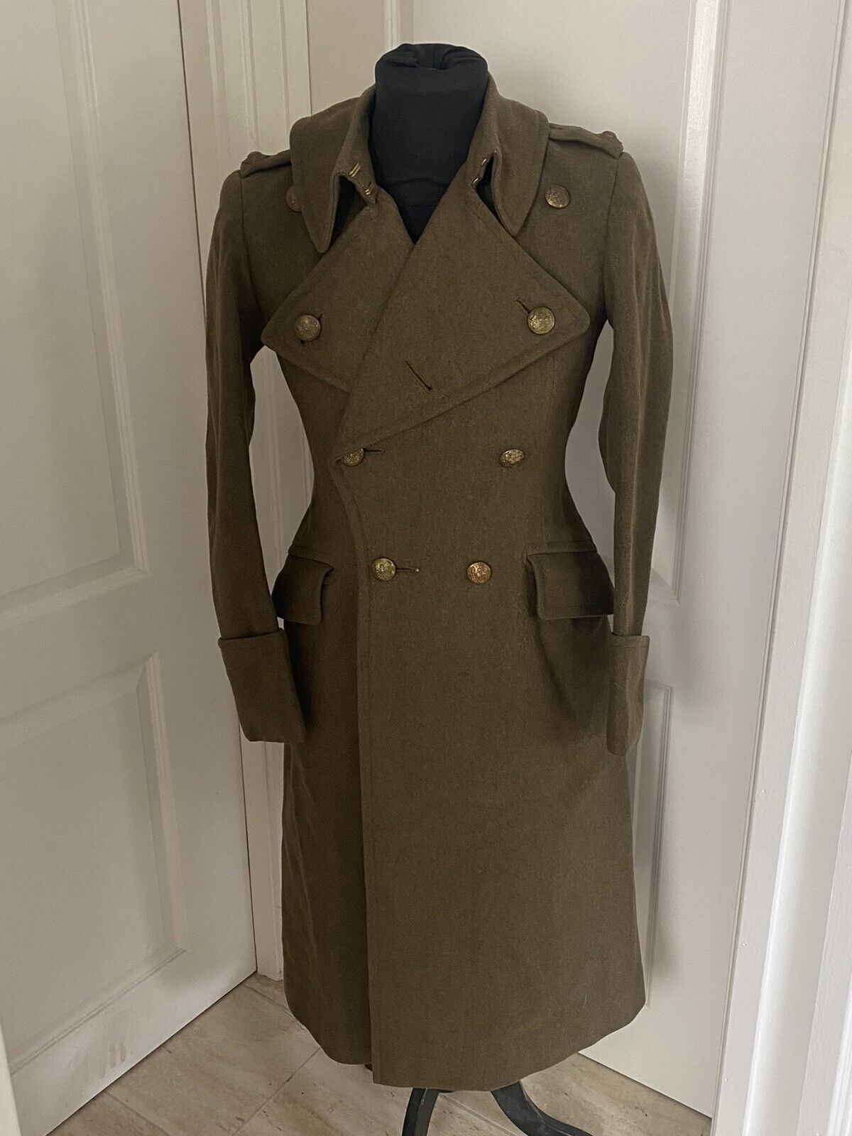 Original WW2 British Army Officers Great Coat 1943 Dated Immaculate