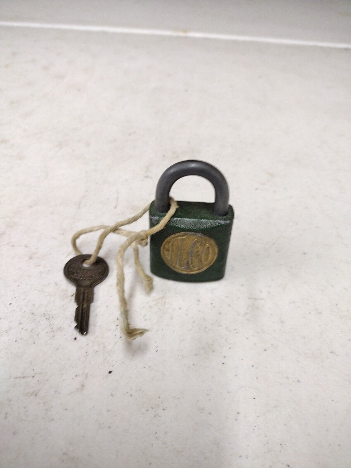 Vintage Independent Lock Co. Fitchburg, MA ILCO Green Padlock & Key