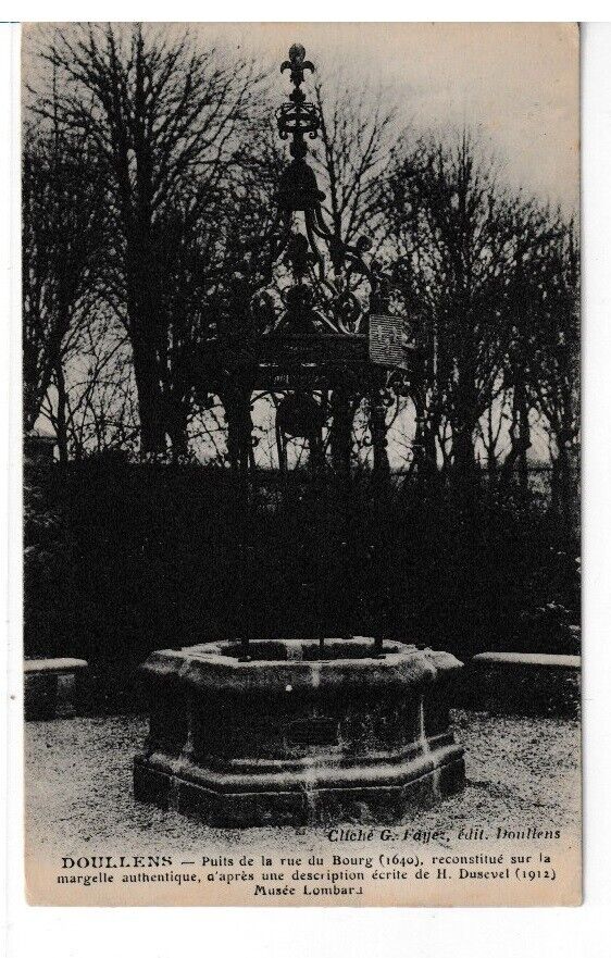 1915 France used vintage postcard of the DOULLENS Well on rue du Bourg Lombar.