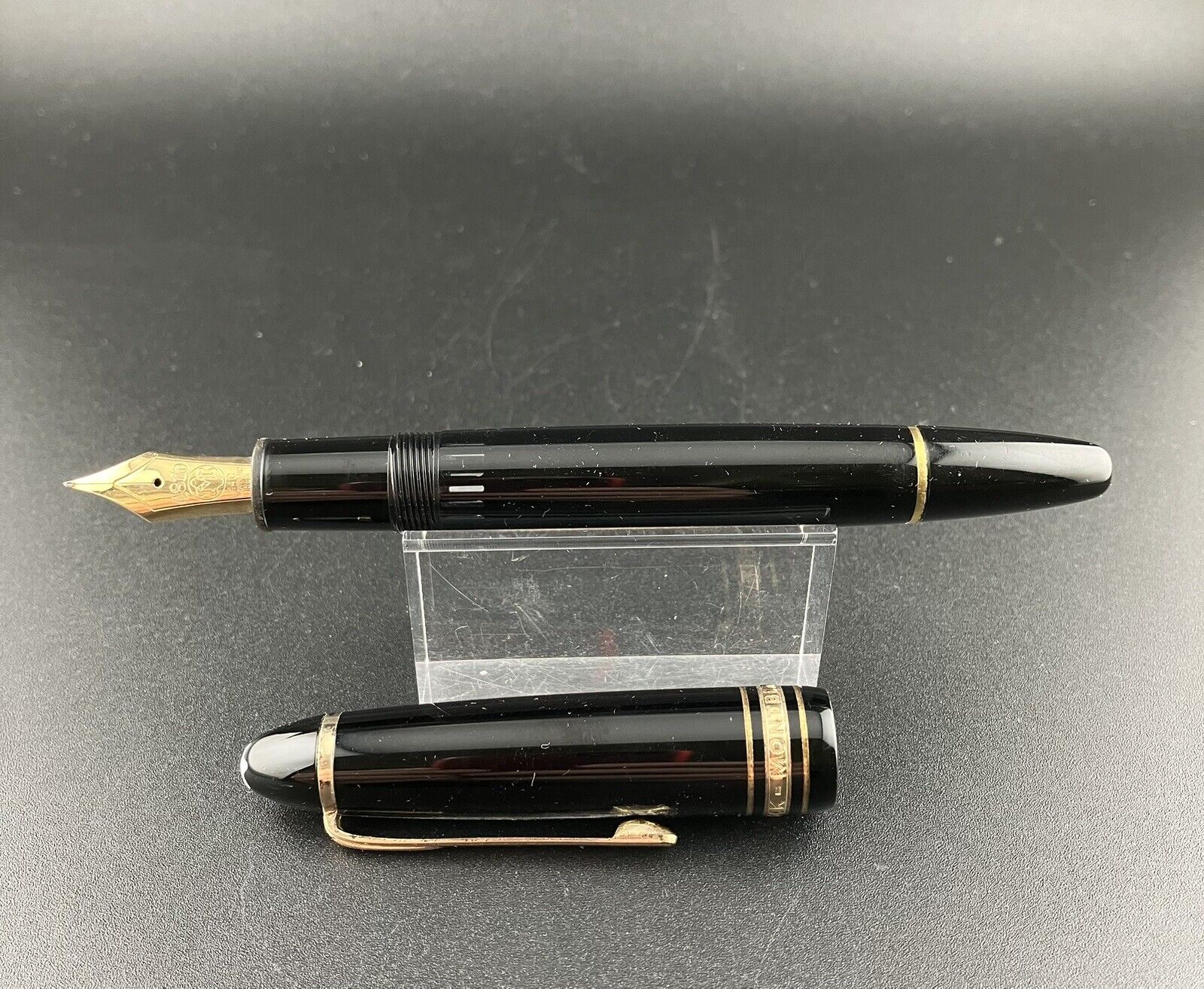 Montblanc Meisterstück No. 146 Fountain Pen 14C/14K Gold Fine Nib Serviced