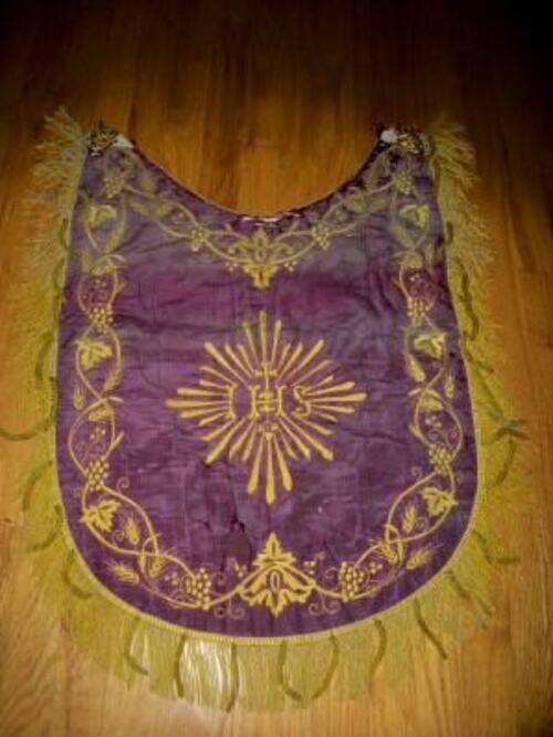 ANTIQUE 18th C. FRANCE RELIGIOUS VESTMENT CHASUBLE COPE STUMPWORK EMBROIDERY