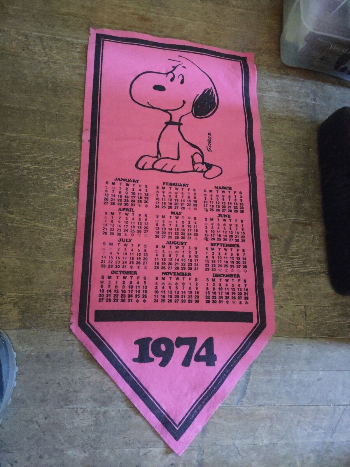  Vtg 1974 Peanuts Felt Wall Hanging Calendar SNOOPY 