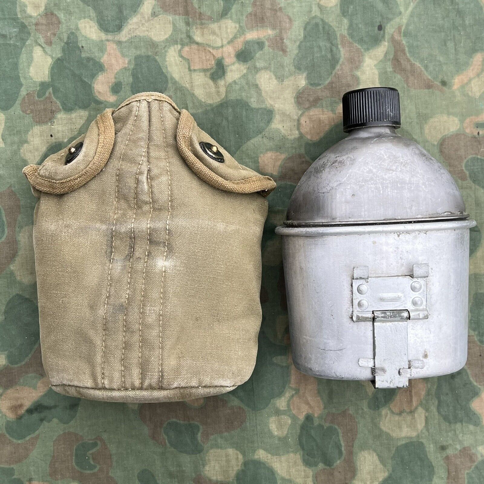 WWII US Army British Made Canteen Cover With Original 1918 Cup And 1944 Canteen