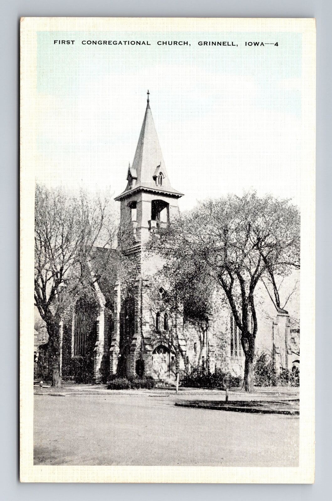 Grinnell IA-Iowa, First Congregational Church, Vintage Souvenir Postcard