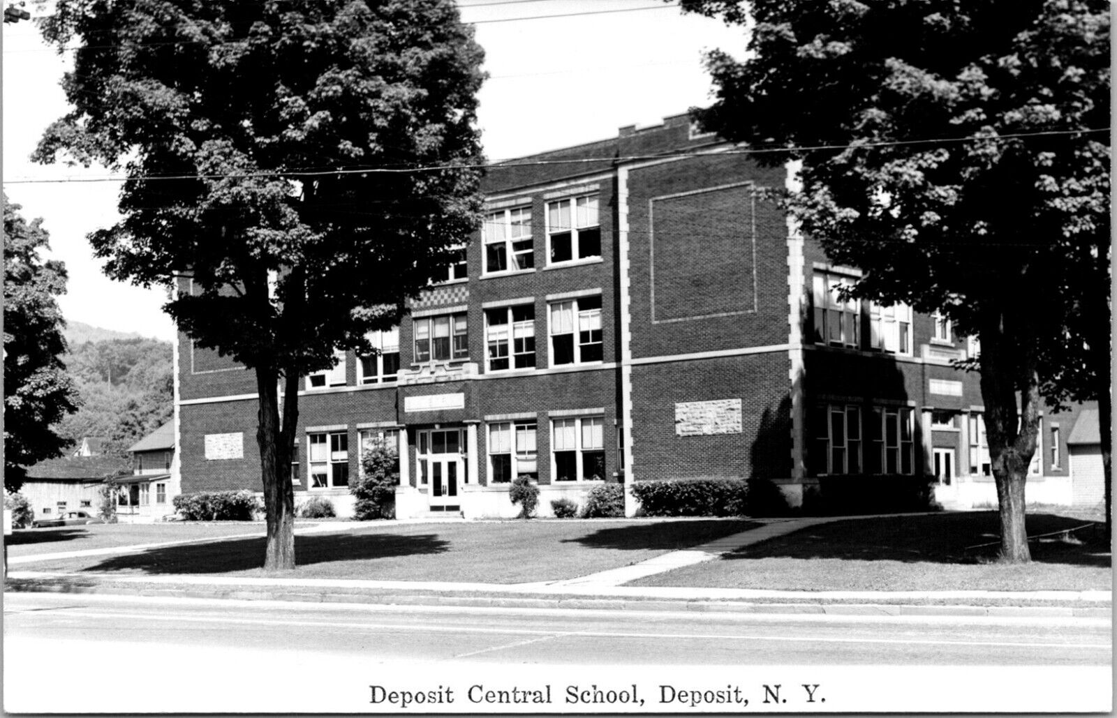 RPPC Deposit NY Central School Brick New York c1930-1940s photo postcard A JP8