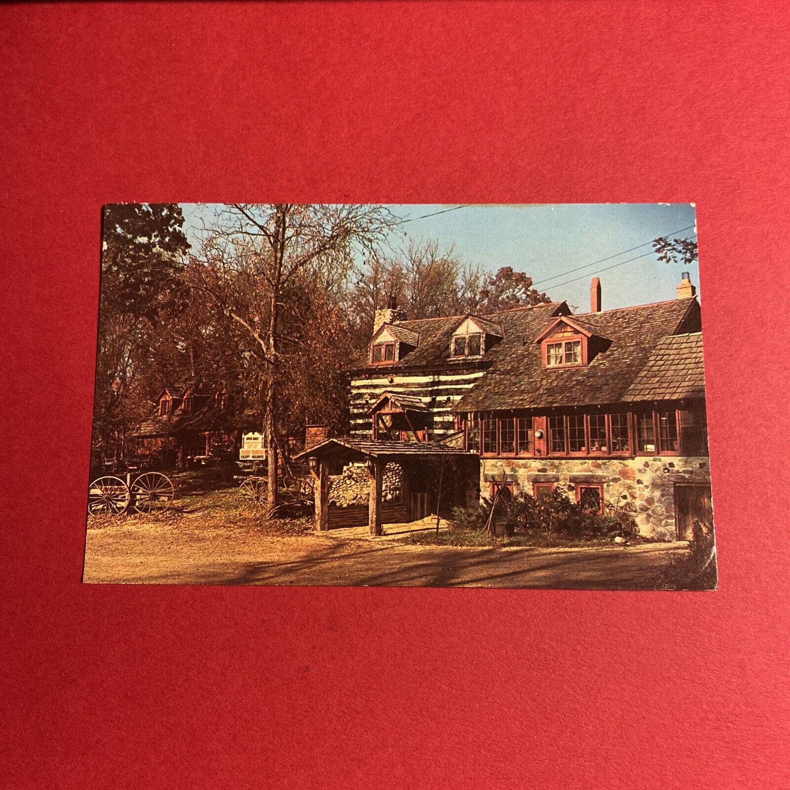 (1) Vintage Postcard Of The Fox & Hounds Inn Kettle Moraine Holy Hill, Wisconsin