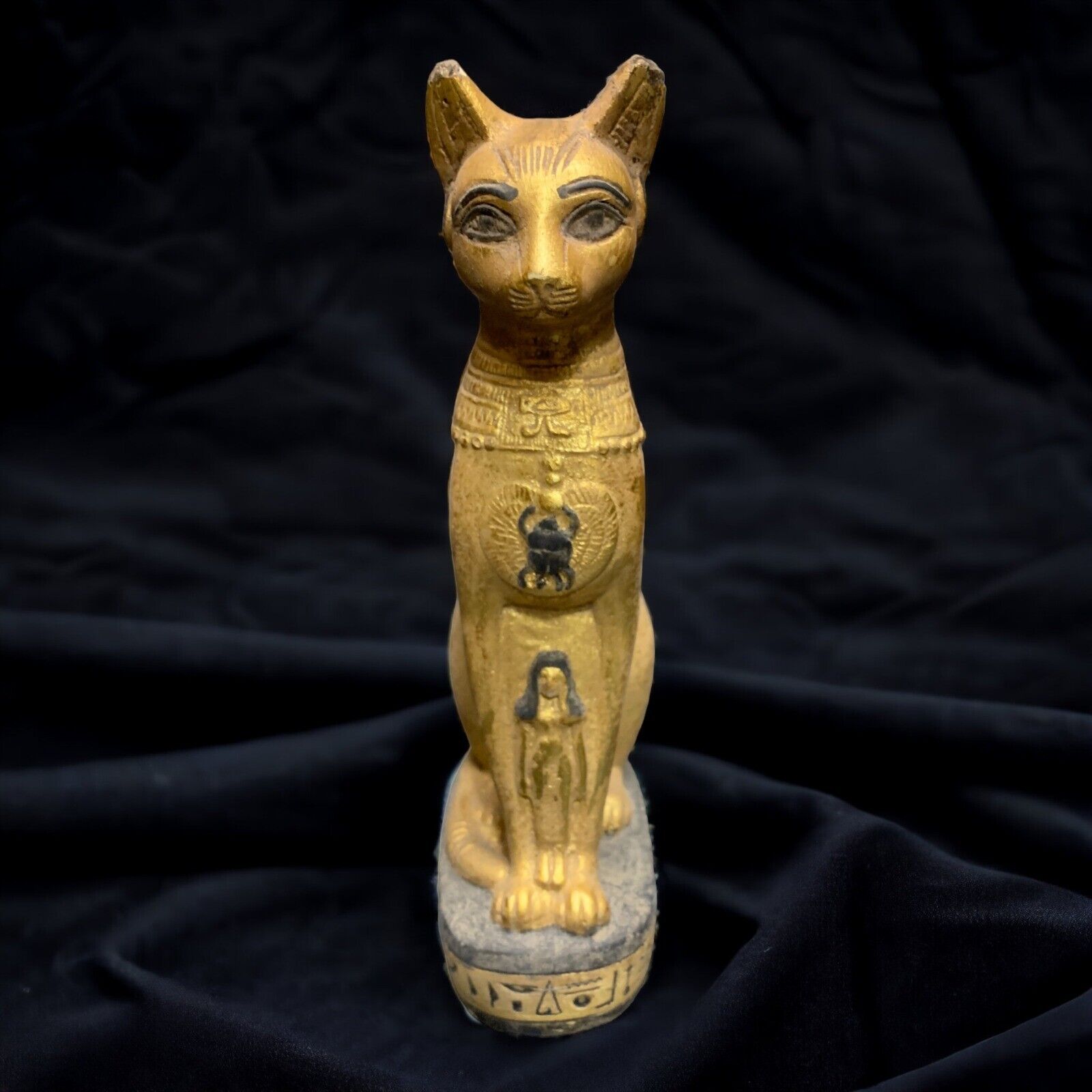Rare Sweet Cat Statue in Black Stone - Republic - Stunning Egyptian Antiques