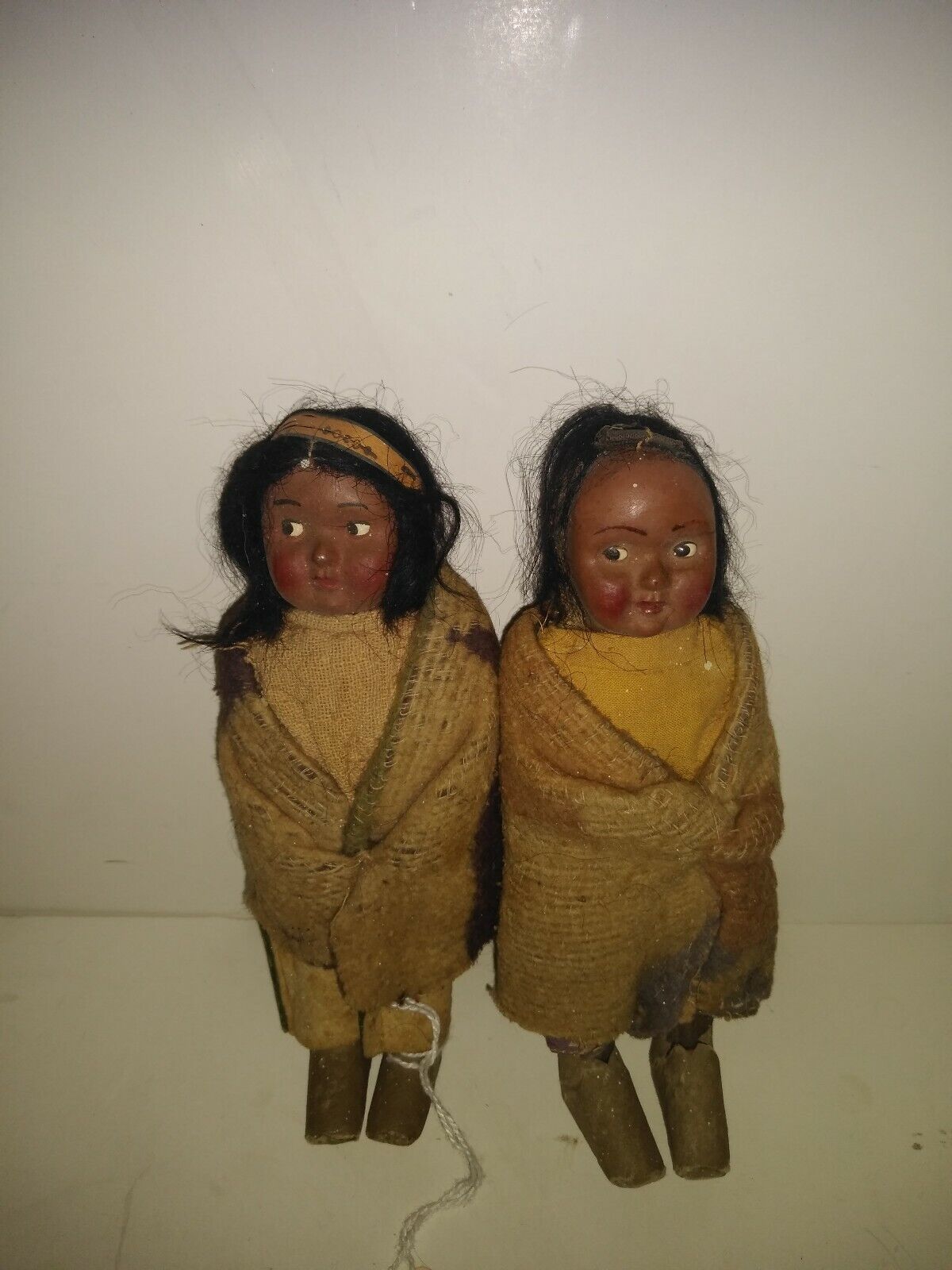 Skoocum Dolls 1 pair original good condition