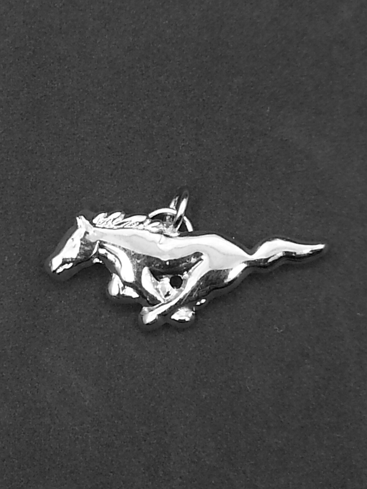 FORD MUSTANG SILVER RUNNING HORSE CHARM