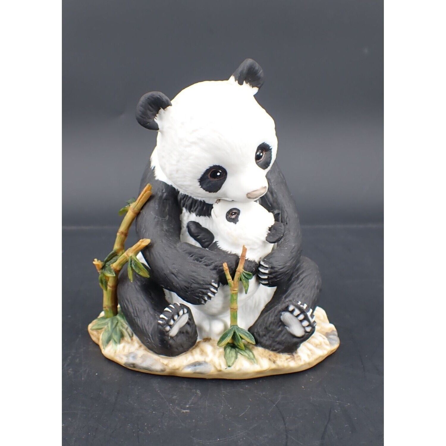 Homco 1988 Panda & Cub  Sitting In Bamboo Masterpiece Porcelain Figure
