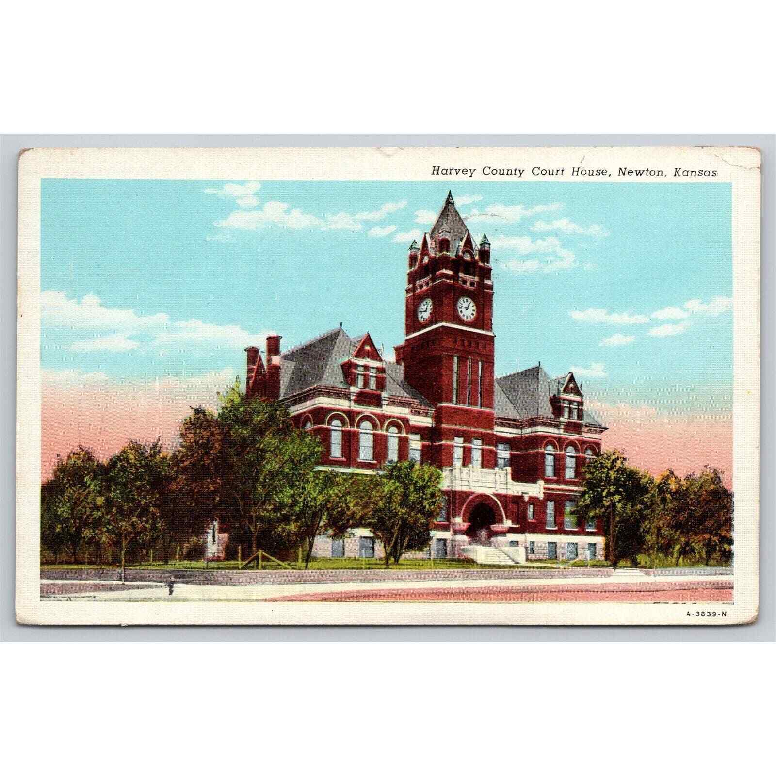 Postcard KS Newton Harvey County Court House