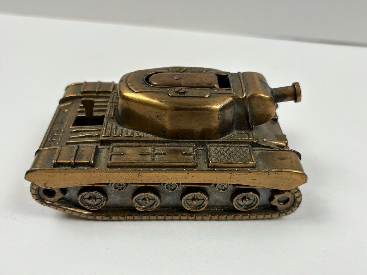 Vintage 1960\'s Brass Tank Lighter Made in Japan - Untested