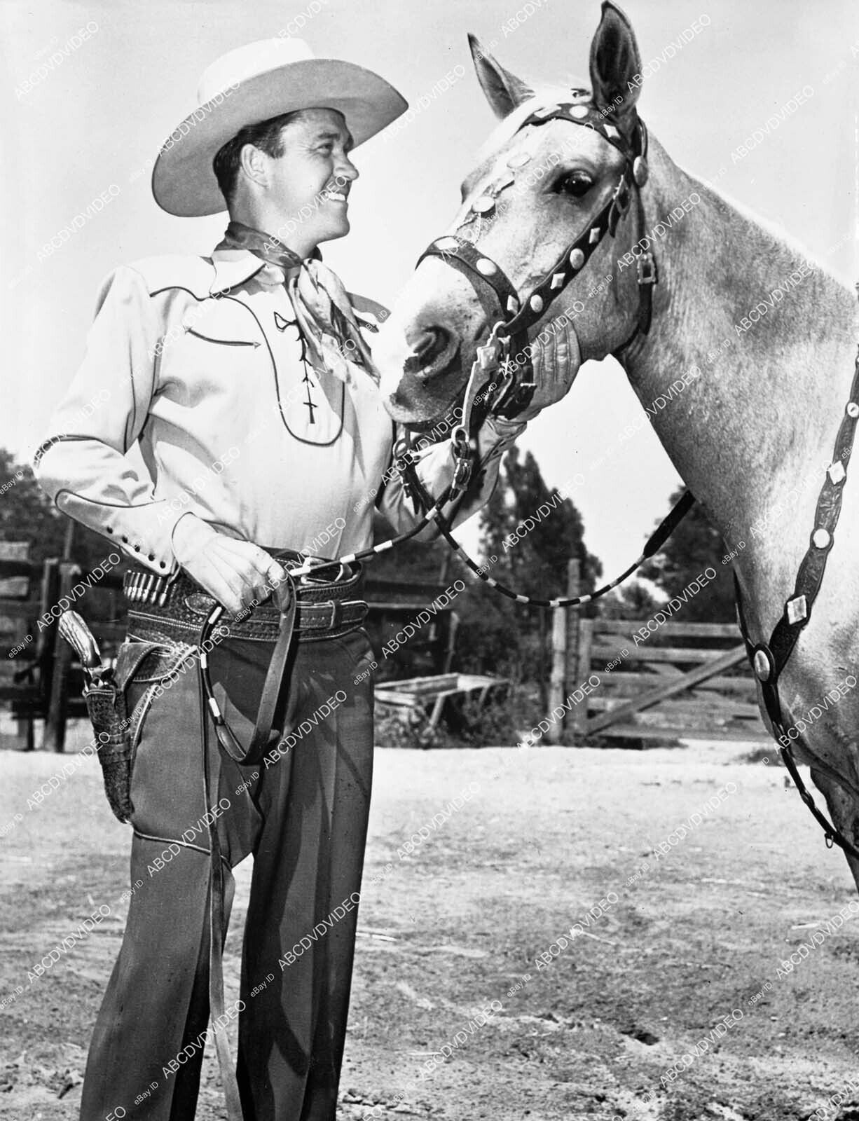 81np-083 circa 1949 cowboy star Kirby Grant and his horse 81np-083