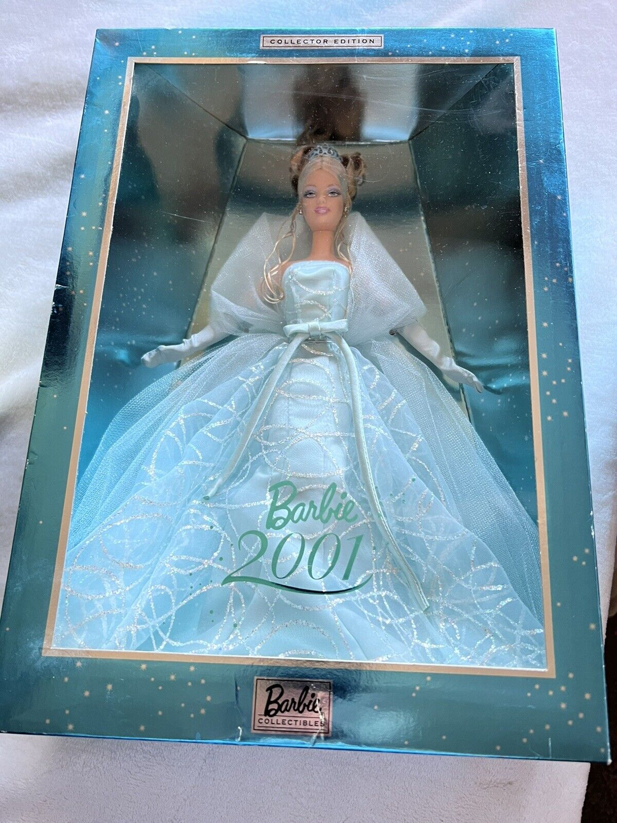 Barbie 2001 Collector Edition Doll Light Blue Silver Dress blonde NEW