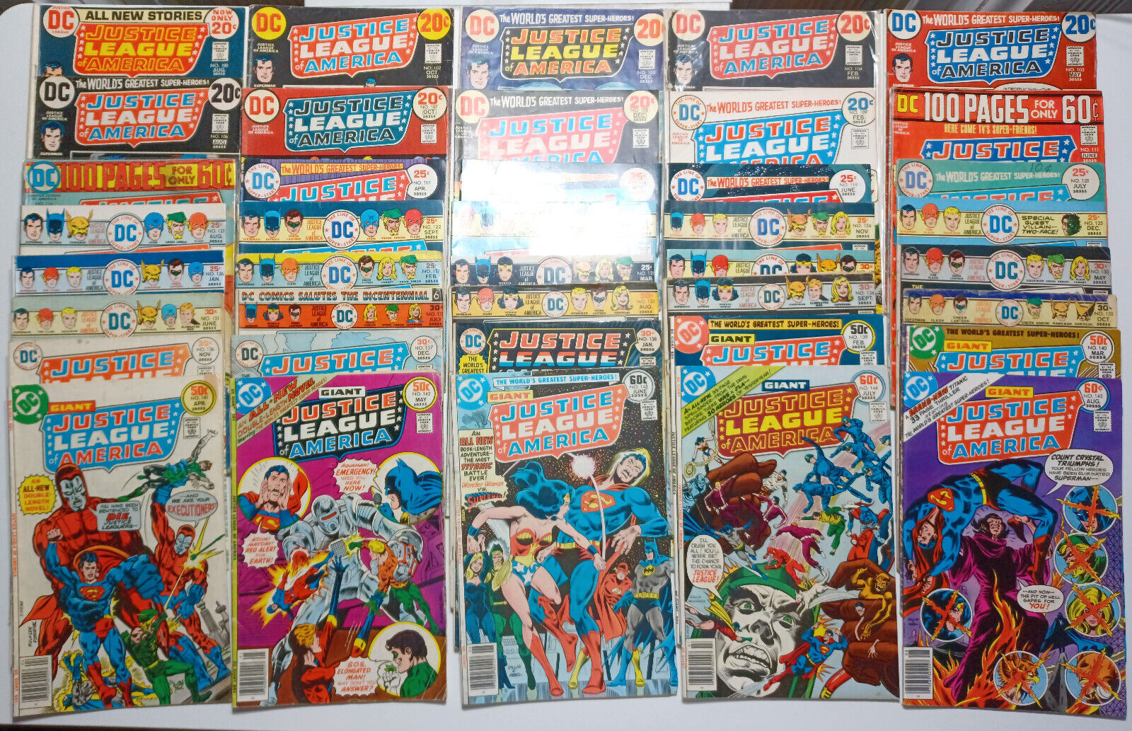 Lot of 40 Justice League of America DC Comics Issues Between #100-145 Volume 1
