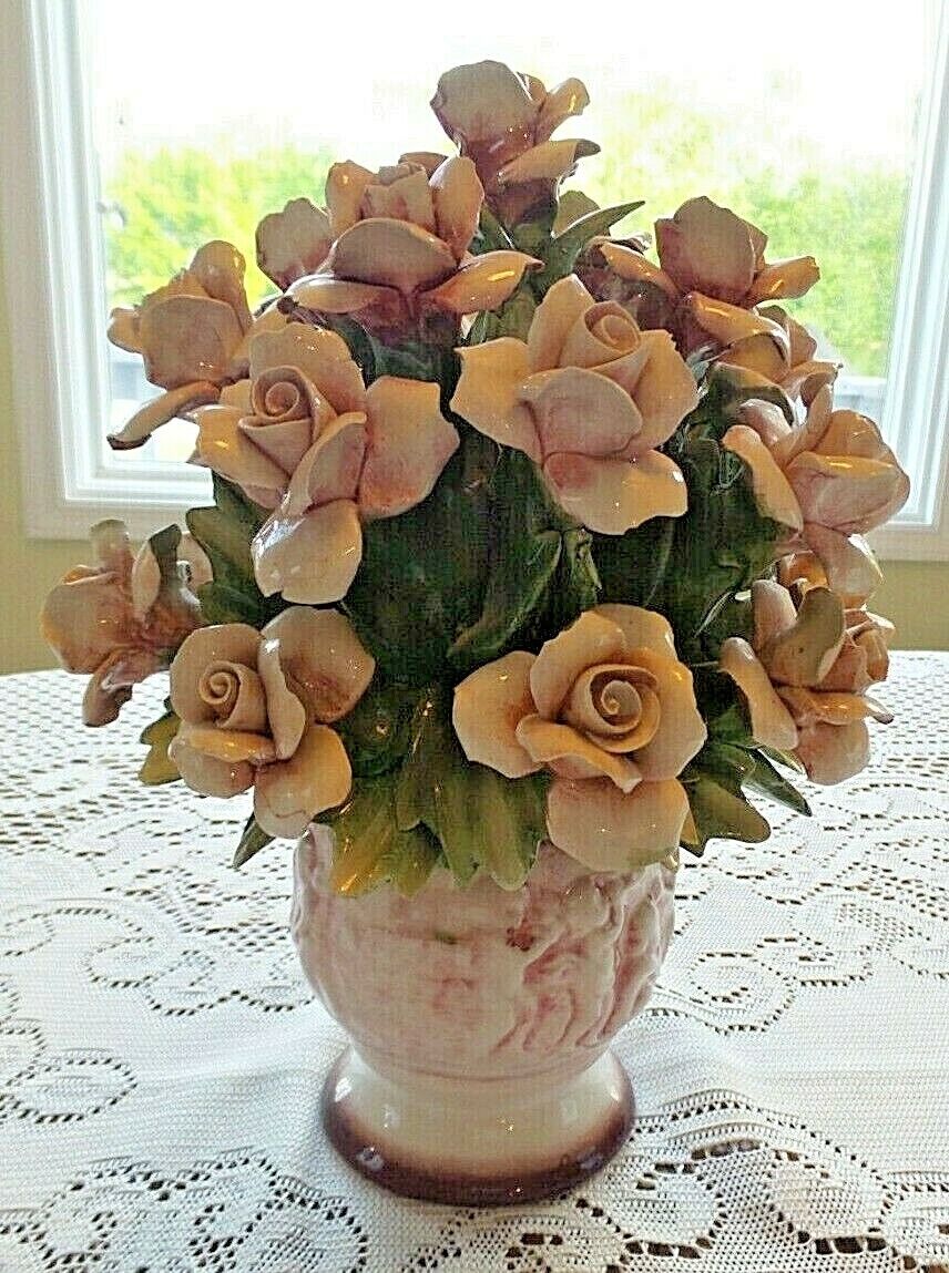 RARE VINTAGE LARGE CAPODIMONTE CENTER PIECE OF PINK ROSES IN VASE 