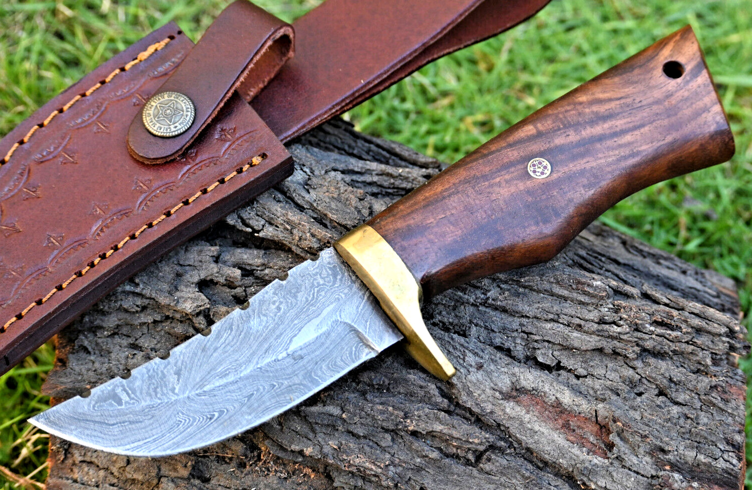 Custom Made Bushcraft Hunting Tracker Knife - Hand Forge Damascus Steel 1816